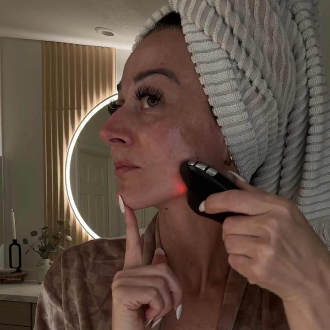 LuxLiftPro Red Light Therapy Gua Sha Skincare Tool - BLACK